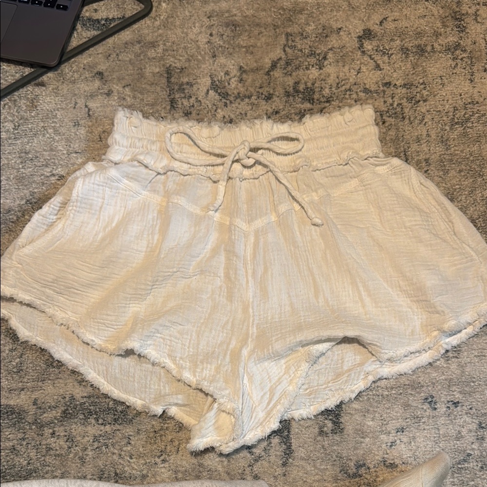 Women's white Drawstring Shorts